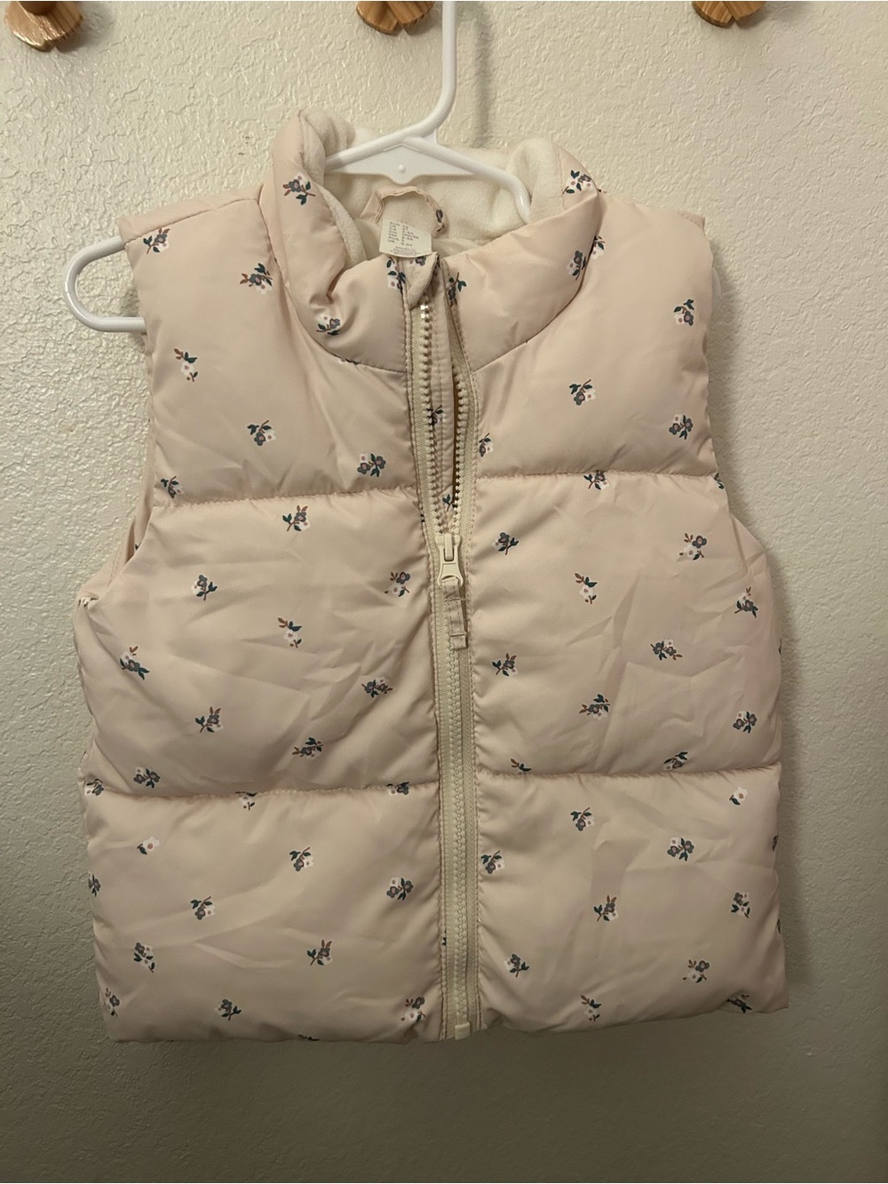 H&M Pale Pink Floral Quilted Puffer Vest
